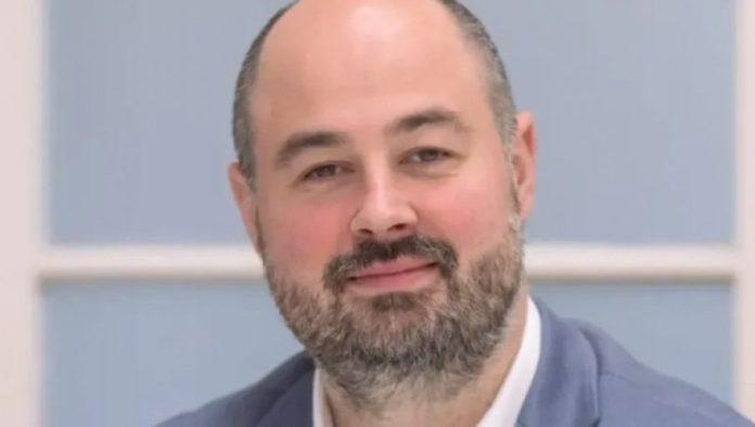 “sta-da-ocekujete-od-lika-koji-je-branio-adema-jasarija?”-haos-na-mrezama-zbog-teksta-radovanovica,-gradani-ga-razvalili