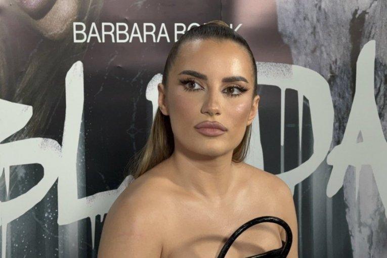 barbara-bobak-progovorila-o-aferi-sa-eksplicitnim-slikama:-pevacica-dobila-sve-dokaze,-pa-se-obratila-dari-bubamari!-(video) barbara-bobak-progovorila-o-aferi-sa-eksplicitnim-slikama:-pevacica-dobila-sve-dokaze,-pa-se-obratila-dari-bubamari!-(video)