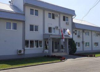 ZAPOSLENI U OKRUŽNOM ZATVORU U NOVOM SADU DALI KRV: Među dobrovoljnim davaocima i službenik koji 70. put učestvuje u akciji zaposleni-u-okruznom-zatvoru-u-novom-sadu-dali-krv:-medu-dobrovoljnim-davaocima-i-sluzbenik-koji-70.-put-ucestvuje-u-akciji