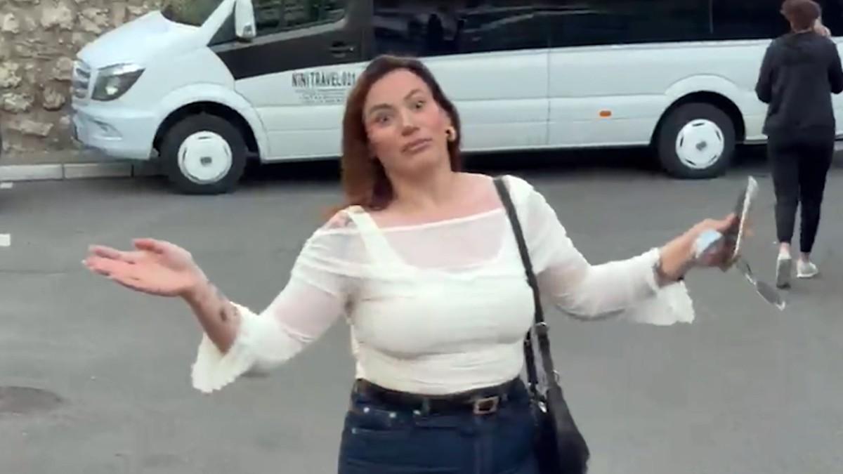 “preselila-sam-se-autobusom-kod-mame-i-tate-sa-decom”-kristina-spalevic-stigla-na-koncert,-pa-progovorila-o-kristijanu:-“smeju-drugi-da-me-muvaju”-(video) “preselila-sam-se-autobusom-kod-mame-i-tate-sa-decom”-kristina-spalevic-stigla-na-koncert,-pa-progovorila-o-kristijanu:-“smeju-drugi-da-me-muvaju”-(video)