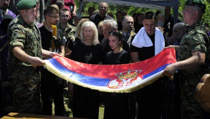 milovan-u-nebeskom-stroju:-sahranjen-stariji-vodnik-milovan-jovanovic,-tragicno-nastradao-u-bazi-un-u-libanu-(foto)