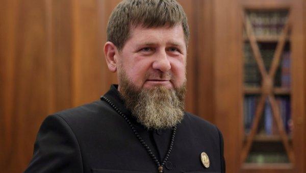“ti-bezbozni-pagani,-uvesce-sankcije-i-mojoj-macki”-ramzan-kadirov-sprema-unistenje-za-zapad,-pa-pomenuo-i-svog-ljubimca “ti-bezbozni-pagani,-uvesce-sankcije-i-mojoj-macki”-ramzan-kadirov-sprema-unistenje-za-zapad,-pa-pomenuo-i-svog-ljubimca