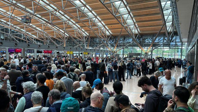 lakse-do-odstete-zbog-kasnjenja-letova,-idu-i-do-600-evra,-a-ovo-su-novine-za-cene-rucnog-prtljaga:-nova-pravila-eu-za-avio-kompanije