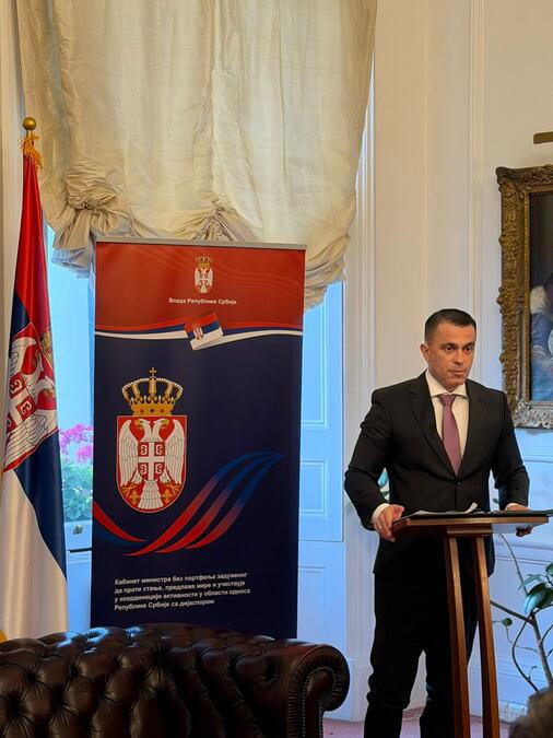 ministar-milicevic-u-londonu-na-tribini-“istinom-za-srbiju”:-srbija-je-nasa-zajednicka-kuca,-istina-o-srbiji-mora-da-nas-ujedinjuje!-(foto) ministar-milicevic-u-londonu-na-tribini-“istinom-za-srbiju”:-srbija-je-nasa-zajednicka-kuca,-istina-o-srbiji-mora-da-nas-ujedinjuje!-(foto)