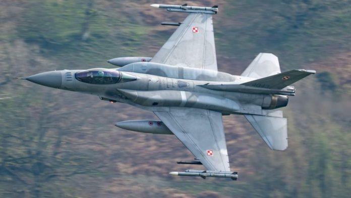 vazdusna-uzbuna-u-rumuniji:-nato-lovci-poleteli-nakon-ruskih-udara-kod-granice