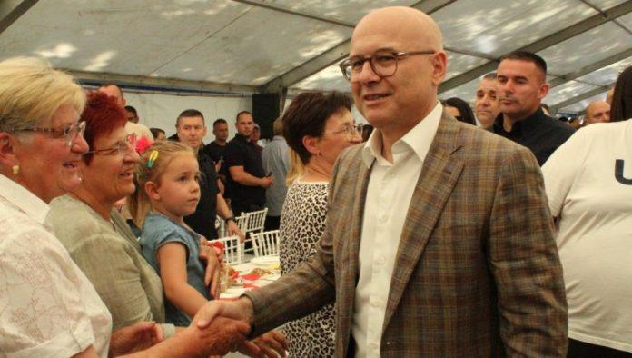 vucevic-iz-banata-porucio-blokaderima:-dobicete-odgovor-kakav-zasluzujete-na-izborima