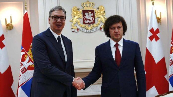drugi-dan-posete-gruziji-vucic-sa-premijerom-gruzije-o-daljem-jacanju-odnosa-dve-zemlje:-velika-paznja-medija-u-tbilisiju-(foto)