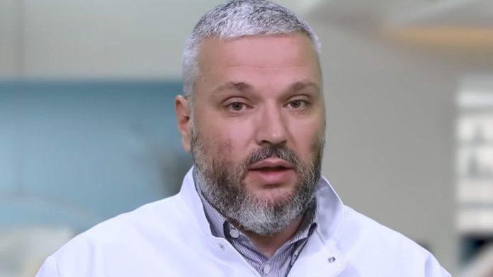 vladimir-kecmanovic-imao-arsenal-oruzja-u-stanu!-otkriveno-sta-je-sve-nadeno-kod-oca-decaka-ubice-nakon-masakra-u-“ribnikaru”:-pistolje,-vazdusne-puske,-na-stotine-metaka!