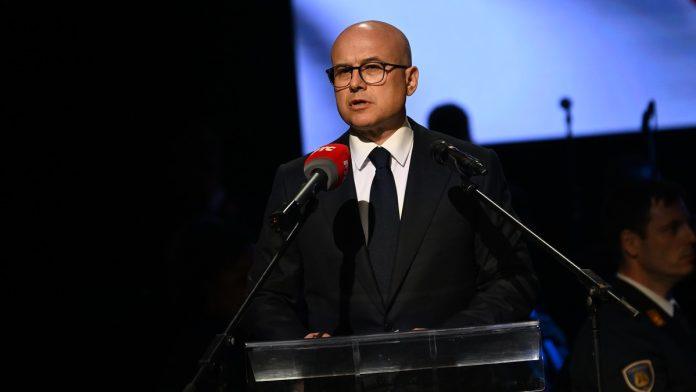 vucevic:-“dokic-bio-na-hilandaru-da-ispegla-osecanje-naroda-povodom-onoga-sto-su-blokaderi-radili-ispred-hrama-svetog-save”