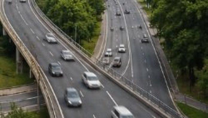 zastoj-na-auto-putu-kod-malog-pozarevca:-ocekuje-se-dodatno-opterecenje-saobracaja-zbog-vikenda