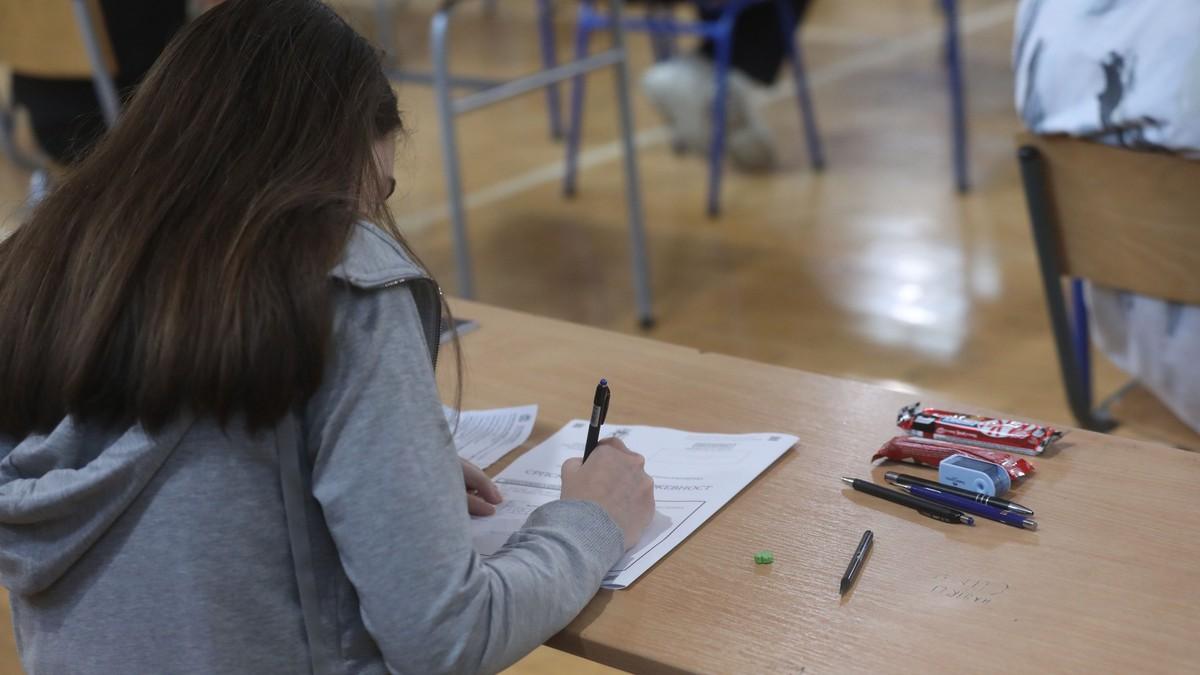danas-i-sutra-podnosenje-prigovora-na-preliminarne-rezultate-zavrsnog-ispita danas-i-sutra-podnosenje-prigovora-na-preliminarne-rezultate-zavrsnog-ispita