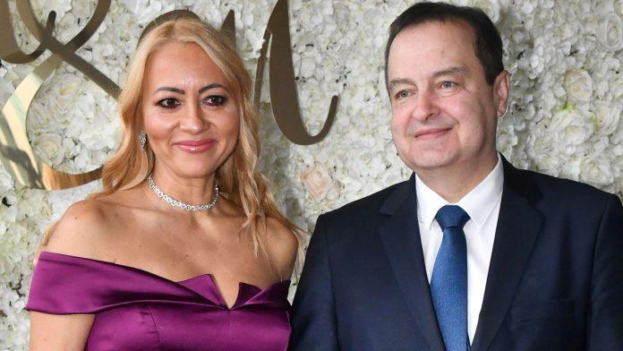 “moja-podrska,-oslonac-i-ljubav”-slavlje-u-domu-ivice-dacica,-obratio-se-zeni-emotivnim-recima:-“andeo-cuvar”