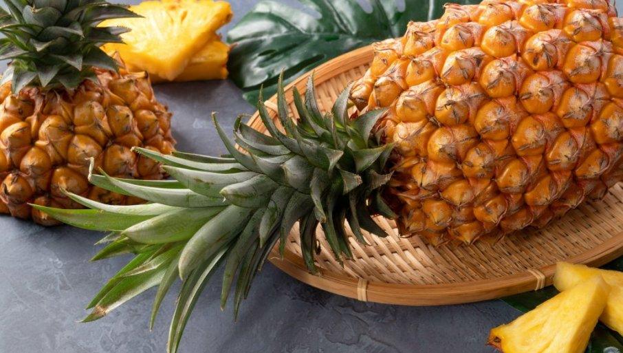 sve-ono-sto-niste-znali-o-ananasu:-postoje-dve-vrste-ovog-voca-i-nekoliko-klasa-–-jedna-je-kraljevska! sve-ono-sto-niste-znali-o-ananasu:-postoje-dve-vrste-ovog-voca-i-nekoliko-klasa-–-jedna-je-kraljevska!