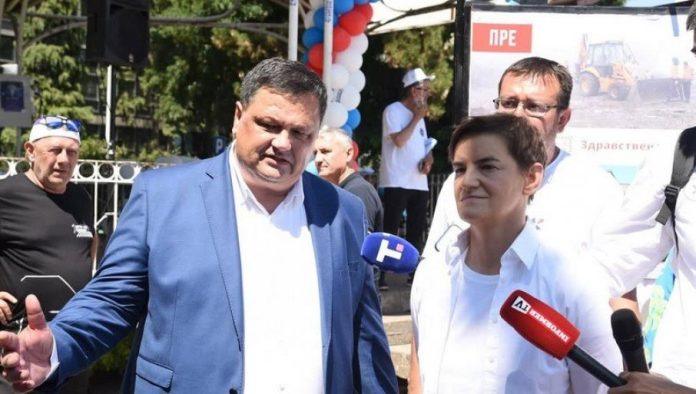 brnabic-iz-zemuna-sa-narodom:-blokaderi-su-hteli-da-izazovu-gradanski-rat,-ali-srbija-nije-nasela-na-podvale