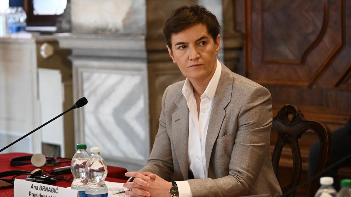 brnabic:-slucaj-zvucnog-topa-15.-marta-trebalo-je-da-izazove-gradanski-rat brnabic:-slucaj-zvucnog-topa-15.-marta-trebalo-je-da-izazove-gradanski-rat