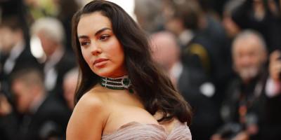 georgina-gori-na-jahti:-ronaldova-verenica-se-skinula-u-kupaci-i-raspametila-sve-(foto) georgina-gori-na-jahti:-ronaldova-verenica-se-skinula-u-kupaci-i-raspametila-sve-(foto)