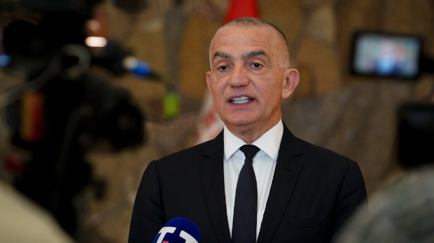 Вујић:-ВЈТ-ради-одговорно,-поступак-о-звучном-топу-није-политички-мотивисан