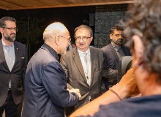 DIPLOMATSKI ŠAMAR ZA VAŠINGTON Iranska delegacija odbila zajedničku fotografiju s Amerikancima tokom pregovora u Švajcarskoj diplomatski-samar-za-vasington-iranska-delegacija-odbila-zajednicku-fotografiju-s-amerikancima-tokom-pregovora-u-svajcarskoj
