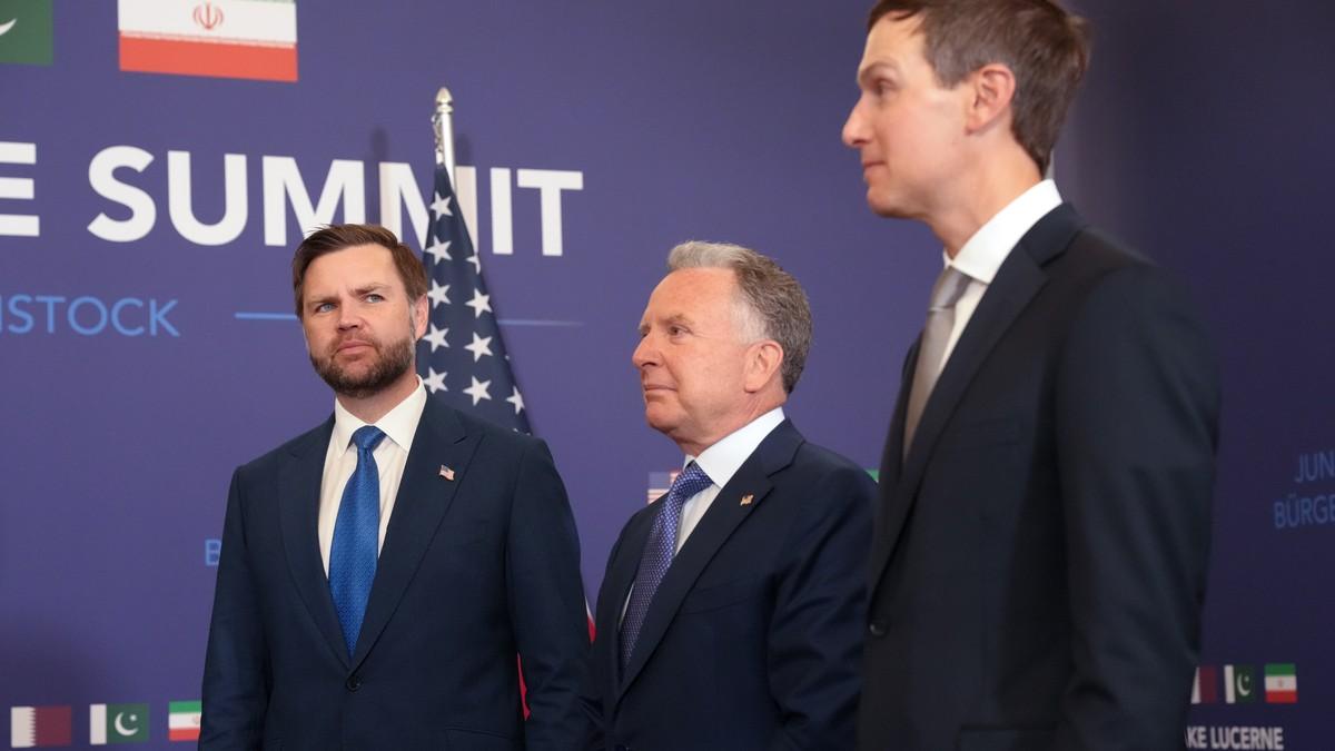 zavrsena-prva-runda-pregovora-izmedu-amerike-i-irana-sastanak-trajao-80-minuta,-na-stolu-14-tacaka,-a-evo-koja-je-tema-bila-posebno-vazna zavrsena-prva-runda-pregovora-izmedu-amerike-i-irana-sastanak-trajao-80-minuta,-na-stolu-14-tacaka,-a-evo-koja-je-tema-bila-posebno-vazna