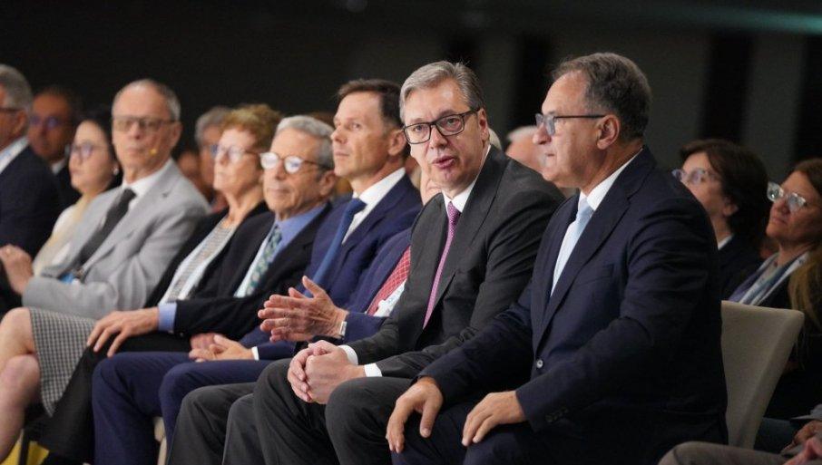 vucic-upozorava:-svet-se-menja-brze-nego-ikada,-ne-smemo-da-zaostajemo-za-promenama vucic-upozorava:-svet-se-menja-brze-nego-ikada,-ne-smemo-da-zaostajemo-za-promenama