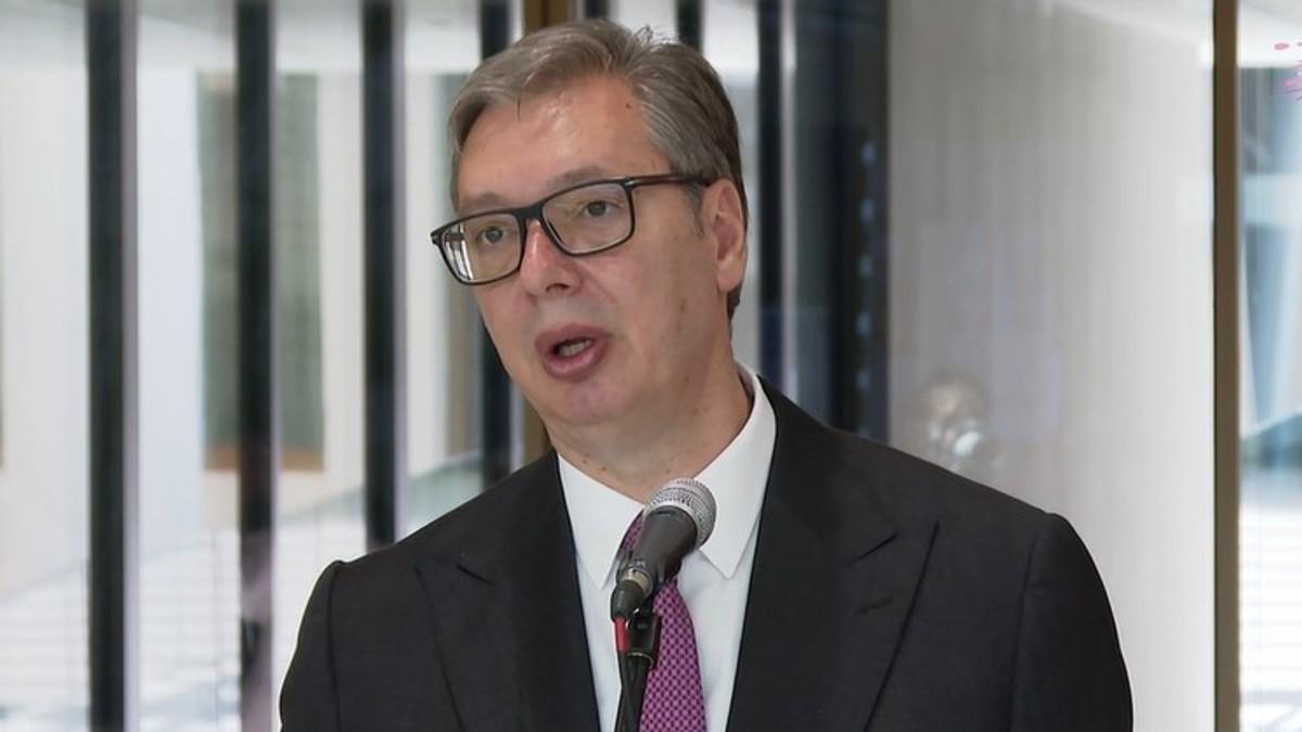 “jedva-cekam-da-idem-u-zatvor-zbog-zvucnog-topa,-to-bi-bilo-nesto-najsmesnije-na-svetu”-vucic:-“svi-iz-bezbednosnog-sektora-znaju-da-je-to-laz,-a-mislim-da-znamo-i-od-koga-je-potekla” “jedva-cekam-da-idem-u-zatvor-zbog-zvucnog-topa,-to-bi-bilo-nesto-najsmesnije-na-svetu”-vucic:-“svi-iz-bezbednosnog-sektora-znaju-da-je-to-laz,-a-mislim-da-znamo-i-od-koga-je-potekla”
