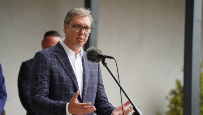 “svi-ti-profesori-jako-lepo-zive,-a-ja-sam-za-razliku-od-njih-legitimno-izabran”-vucic-pokopao-blokadere-iz-rektorskog-kolegijuma