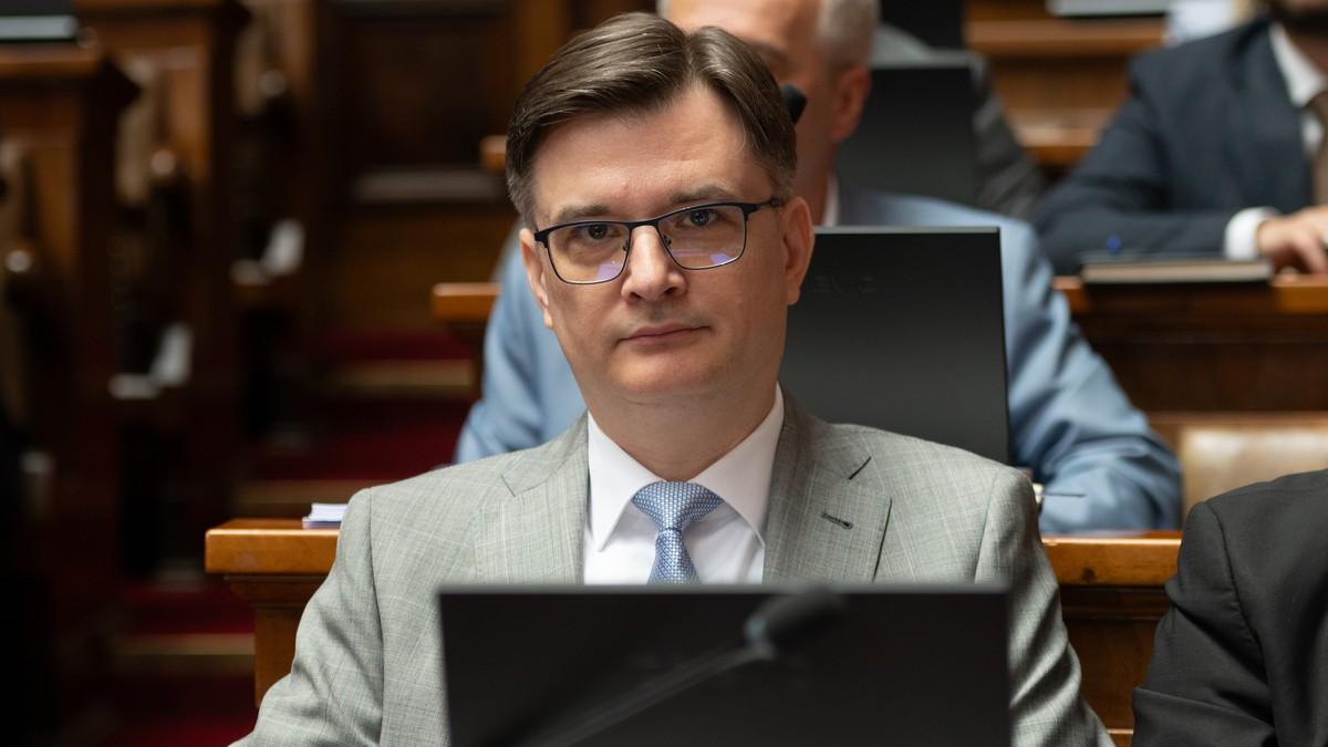 “parandilovic-pokusao-da-ukrade”-jovanov:-nije-sankcionisan-sto-je-govorio-(video) “parandilovic-pokusao-da-ukrade”-jovanov:-nije-sankcionisan-sto-je-govorio-(video)