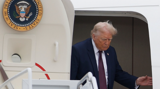 Трамп-критиковао-Сенат-због-резолуције-о-Ирану;-Гроси-тврди-да-ће-инспектори-посетити-иранске-нуклеарке Трамп-критиковао-Сенат-због-резолуције-о-Ирану;-Гроси-тврди-да-ће-инспектори-посетити-иранске-нуклеарке