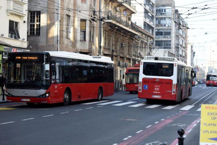od-danas-na-snazi-velike-promene-u-saobracaju-u-beogradu:-zatvaraju-se-ulice,-menjaju-rute-linija-gsp-a,-privremeno-se-ukidaju-tri-stajalista-i-uvodi-jedno-novo