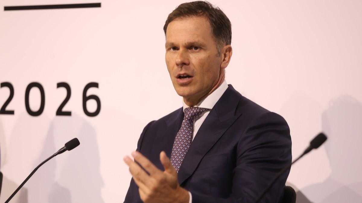 mali-na-svetskom-kongresu-ekonomista:-javni-dug-srbije-43,7%-bdp-a,-kljuc-je-u-fiskalnoj-otpornosti-i-naucnom-pristupu-reformama mali-na-svetskom-kongresu-ekonomista:-javni-dug-srbije-43,7%-bdp-a,-kljuc-je-u-fiskalnoj-otpornosti-i-naucnom-pristupu-reformama