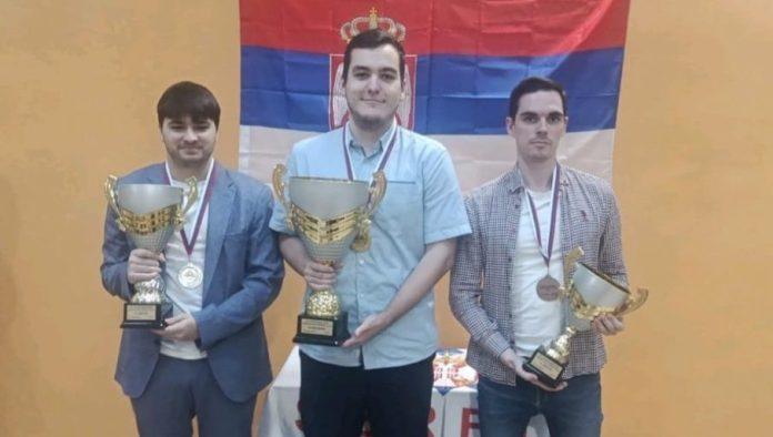 zavrseno-prvenstvo-srbije-u-sahu:-bojan-maksimovic-sampion-(foto)
