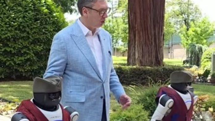 “moravac-igraju-bolje-nego-ja”-vucic-pozvao-na-skup-27.-juna,-drustvo-mu-prave-milutin-i-dragutin-(video)