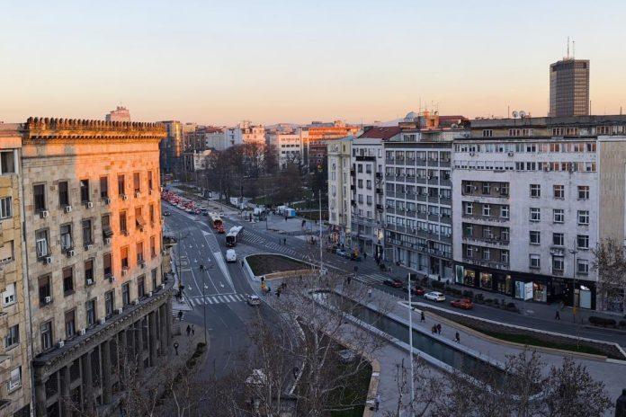 zatvara-se-deo-ulica-u-centru-beograda-od-nocas:-linije-javnog-prevoza-menjaju-trasu,-ovo-je-detaljan-spisak
