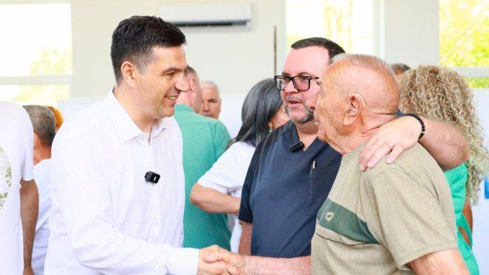 gradonacelnik-nisa-i-dr-lazarevic-u-trupalu-organizovali-akciju-preventivnih-pregleda-za-gradane:-“nismo-ovde-samo-da-pregledamo-ljude,-vec-da-ih-cujemo”