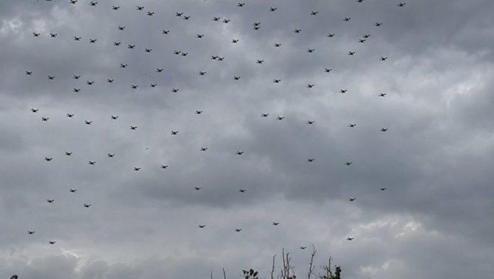 neverovatno!-sutra-dron-sou-ispred-skupstine-–-letilice-ce-najaviti-veliki-skup-srbija-jedna-porodica-(video)
