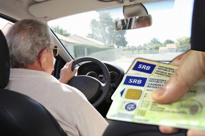 nisu-dovoljni-vozacka-i-saobracajna!-ovaj-papir-morate-imati-u-automobilu-da-ne-biste-platili-debelu-kaznu