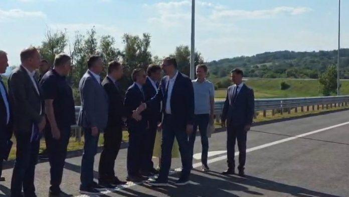 “cela-deonica-digitalizovana”-vucic-na-otvaranju-deonica-autoputa-adrani-preljina