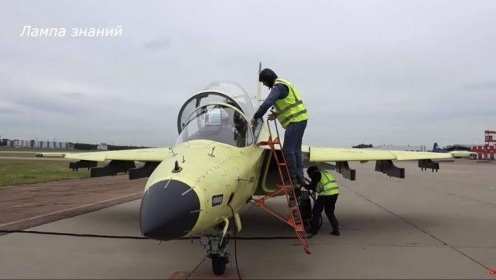 poletela-ruska-zver!-novi-laki-lovac-jak-130m-u-vazduhu:-zapadu-se-nece-svideti-sta-sve-ovaj-avion-moze!-(video)