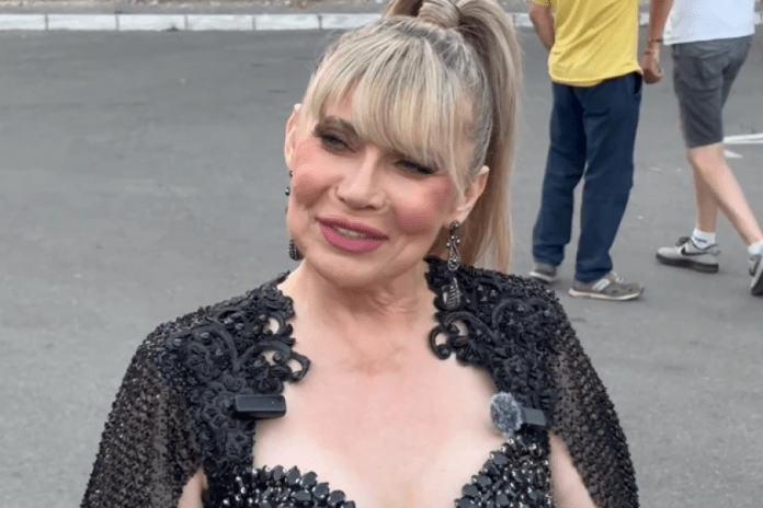 brutalno-o-breni,-tei-tairovic-i-“zvezdama-granda”:-suzana-jovanovic-peva-prvi-put-posle-27-godina,-na-ivici-suza-zbog-sase-popovica!-(video)