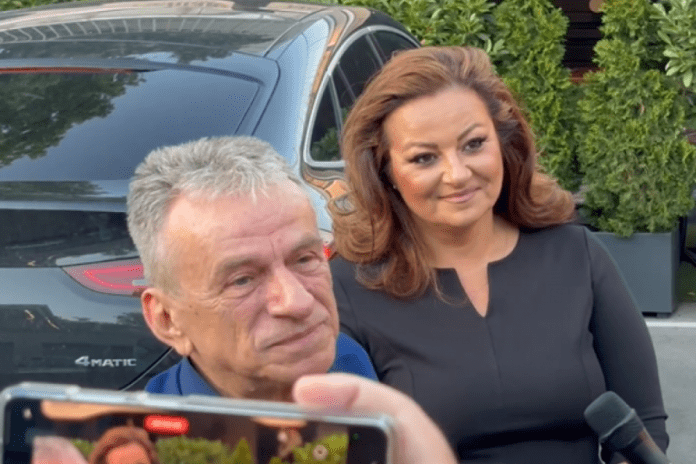 jos-nisam-zapalila-svecu-sasi-popovicu…-anicu-milenkovic-deca-prvi-put-gledaju-na-velikom-koncertu,-otvorila-dusu-pred-nastup!-(video)