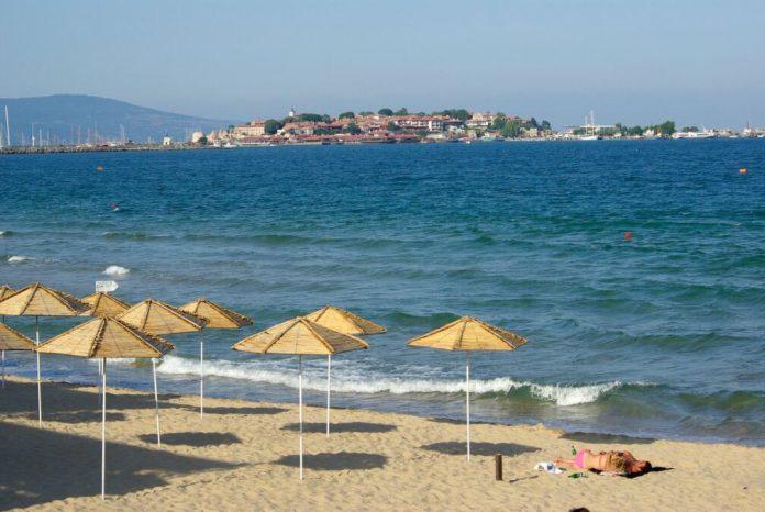 srpkinja-pitala-kako-izgleda-letovanje-u-bugarskoj,-a-onda-je-usledio-haos:-turisti-otvorili-dusu,-pa-opleli-po-moru-–-“u-vodi-ima-puno…”