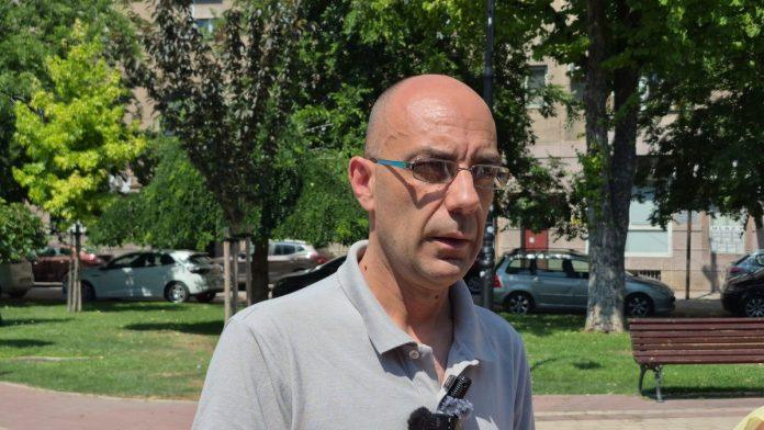 “postavio-sam-mu-nekoliko-pitanja…”-otac-ubijenog-andreja-simica-(13)-nakon-saslusanja-decaka-ubice-otkrio-nove-detalje:-“fizicki-se-dosta-promenio”