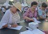 SRBIJA JEDNA PORODICA: Građani popunjavaju listiće sa temama koje ih najviše interesuju srbija-jedna-porodica:-gradani-popunjavaju-listice-sa-temama-koje-ih-najvise-interesuju