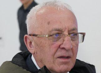 “ŠTA DA RADIM SA MATORIM?” Era Ojdanić hteo da kupi stan 40 godina mlađoj koleginici, ona sve otkrila: “Zaljubio se u mene” “sta-da-radim-sa-matorim?”-era-ojdanic-hteo-da-kupi-stan-40-godina-mladoj-koleginici,-ona-sve-otkrila:-“zaljubio-se-u-mene”