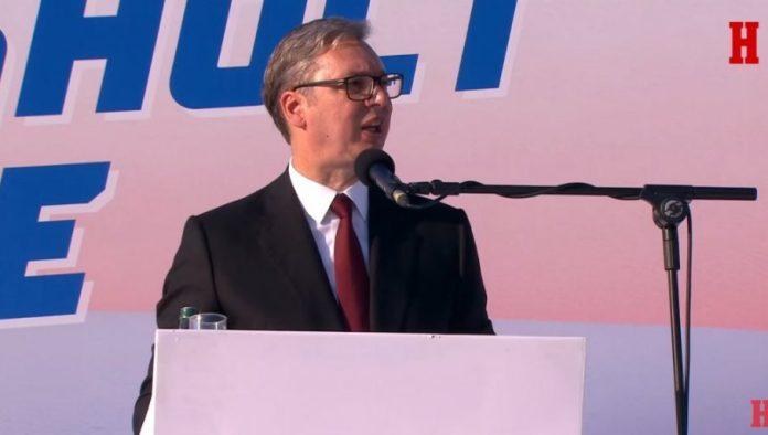 “znate-li-sta-pise-u-ustavu?-–-to-je-za-nas-sveto-pismo”-vucic-zagrmeo-pred-207.000-gradana-–-kosovo-je-srbija