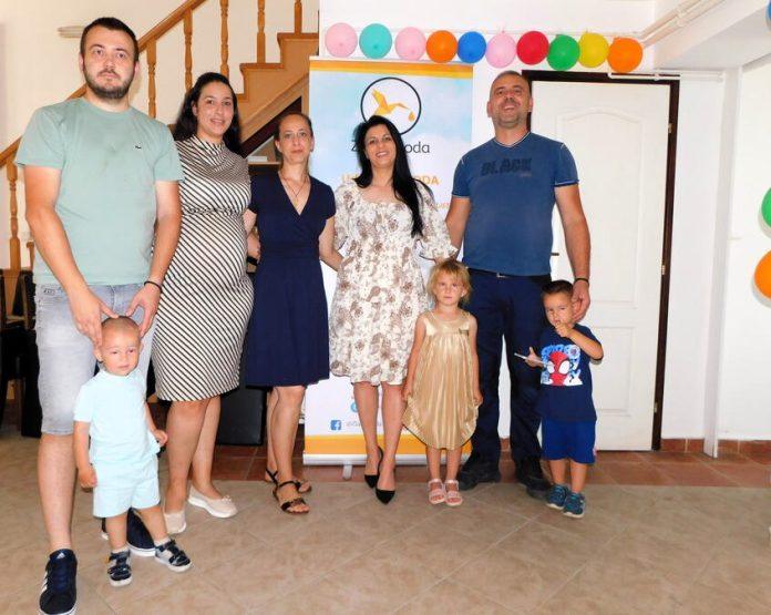 stiglo-dvanaest,-a-na-putu-su-jos-tri-bebe:-tri-godine-udruzenja-za-borbu-protiv-steriliteta-(foto)