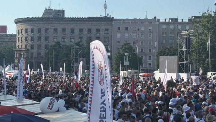 oko-207.000-gradana-na-prijavljenom-skupu-ispred-skupstine:-oglasio-se-mup
