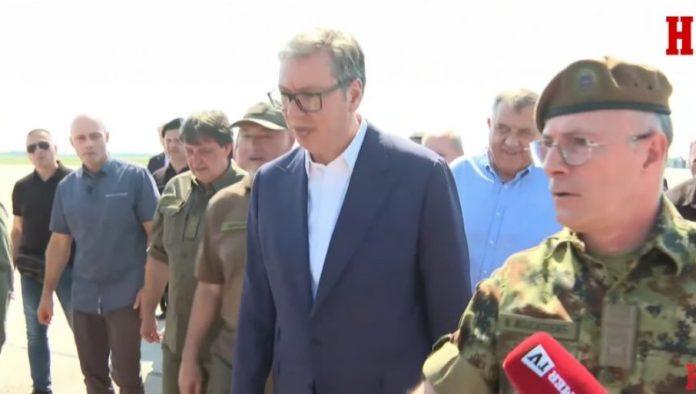 “ima-mnogo-toga-da-se-nauci-od-naroda”-vucic-o-glasanju-na-skupu-u-beogradu:-ubaceno-je-60.000-listica,-pregledacu-poruke