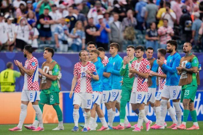 skandal-potresa-hrvatsku:-zvezda-tima-izbacena-iz-ekipe-jer-je-slavila-pobedu-nad-ganom