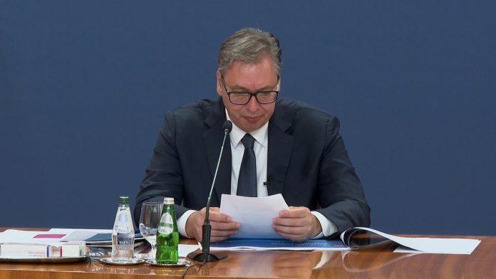 stizu-i-vauceri-za-penzionere!-ovo-su-svi-detalji:-koliko-vrede-i-ko-ima-pravo-na-njih